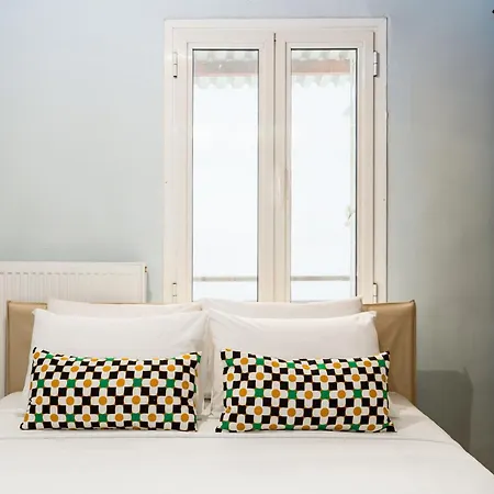 Butterfly By Halu! Retro House In The Center Apartment Thessaloniki Exterior photo